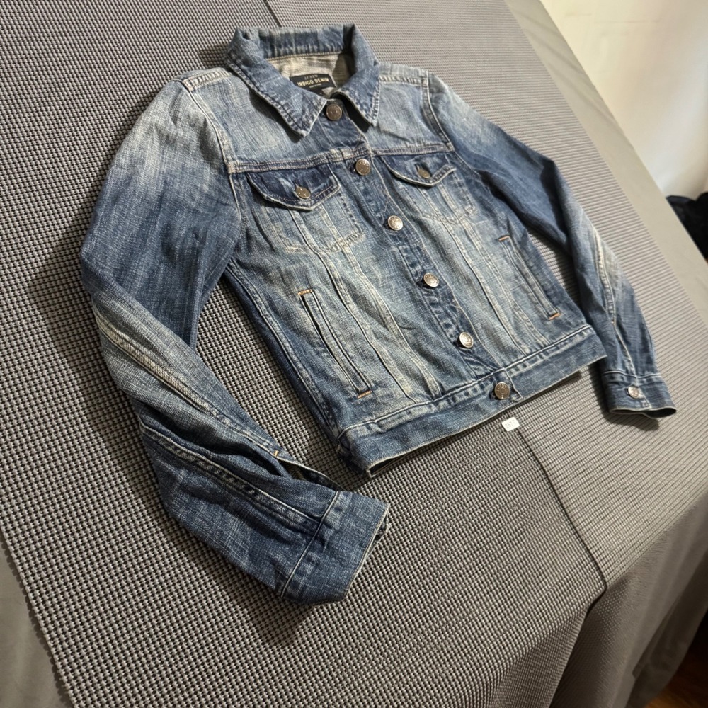 J.Crew Indigo Denim Trucker Jacket Blue Faded Wash Size XS - Picture 2 of 7